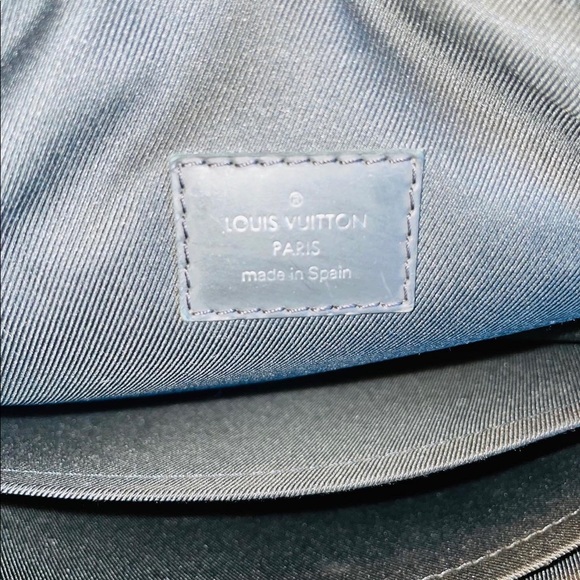 Authentic Louis Vuitton Crossbody - Picture 9 of 16